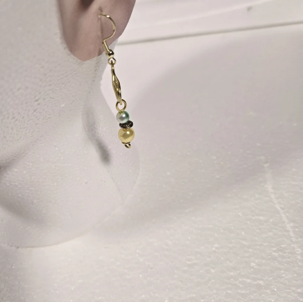 Hand Crafted Gold Clover Dangle Earrings with Pale Yellow and Mint/Yellow Beads - Picture 4 of 10